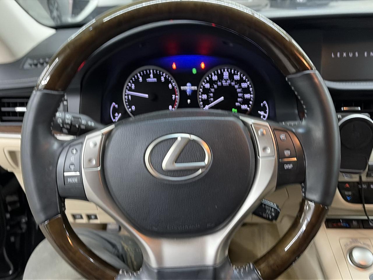 Lexus ES 350 4dr Sdn 2013