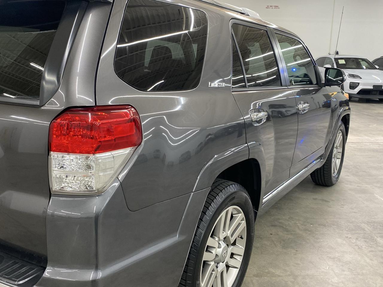 Toyota 4Runner photo 10