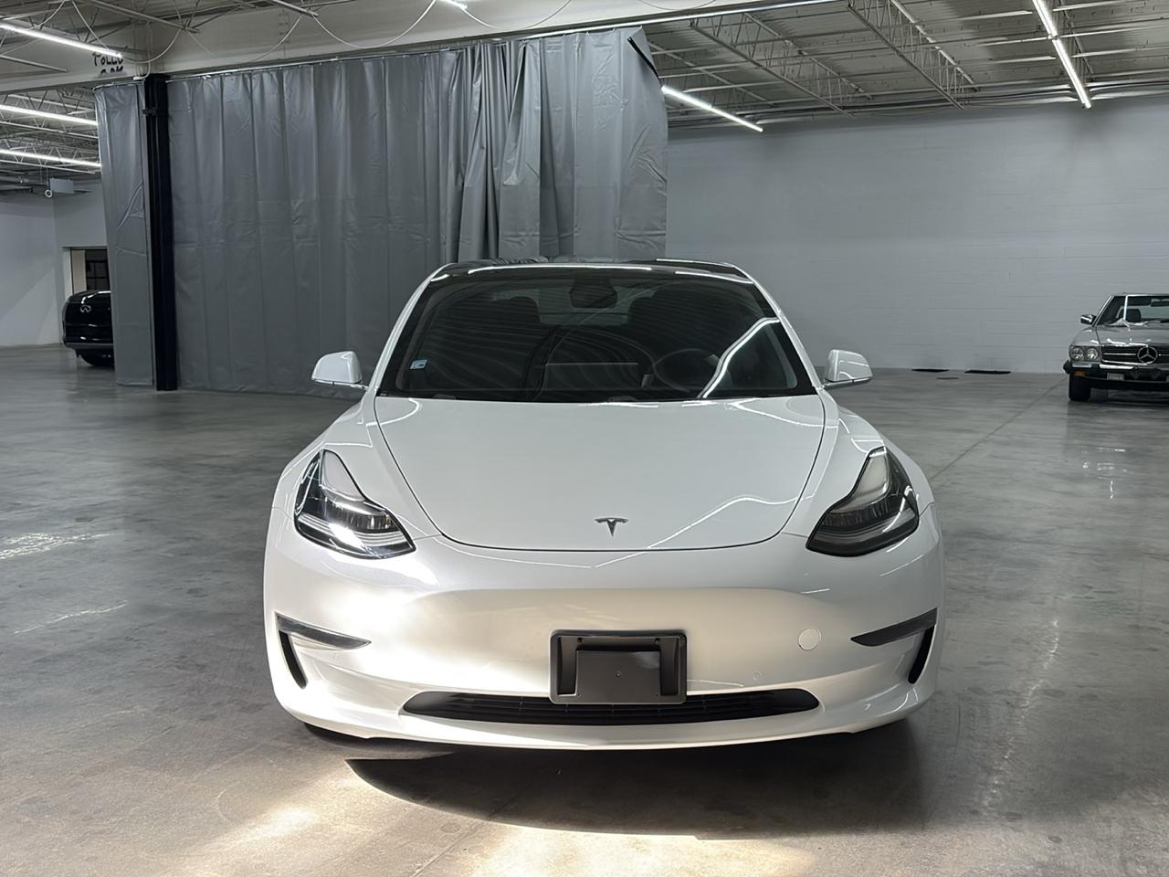 Tesla Model 3 Standard Range RWD 2020