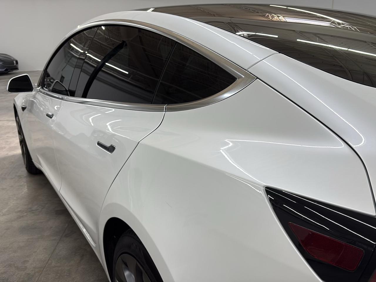 Tesla Model 3 Standard Range RWD 2020