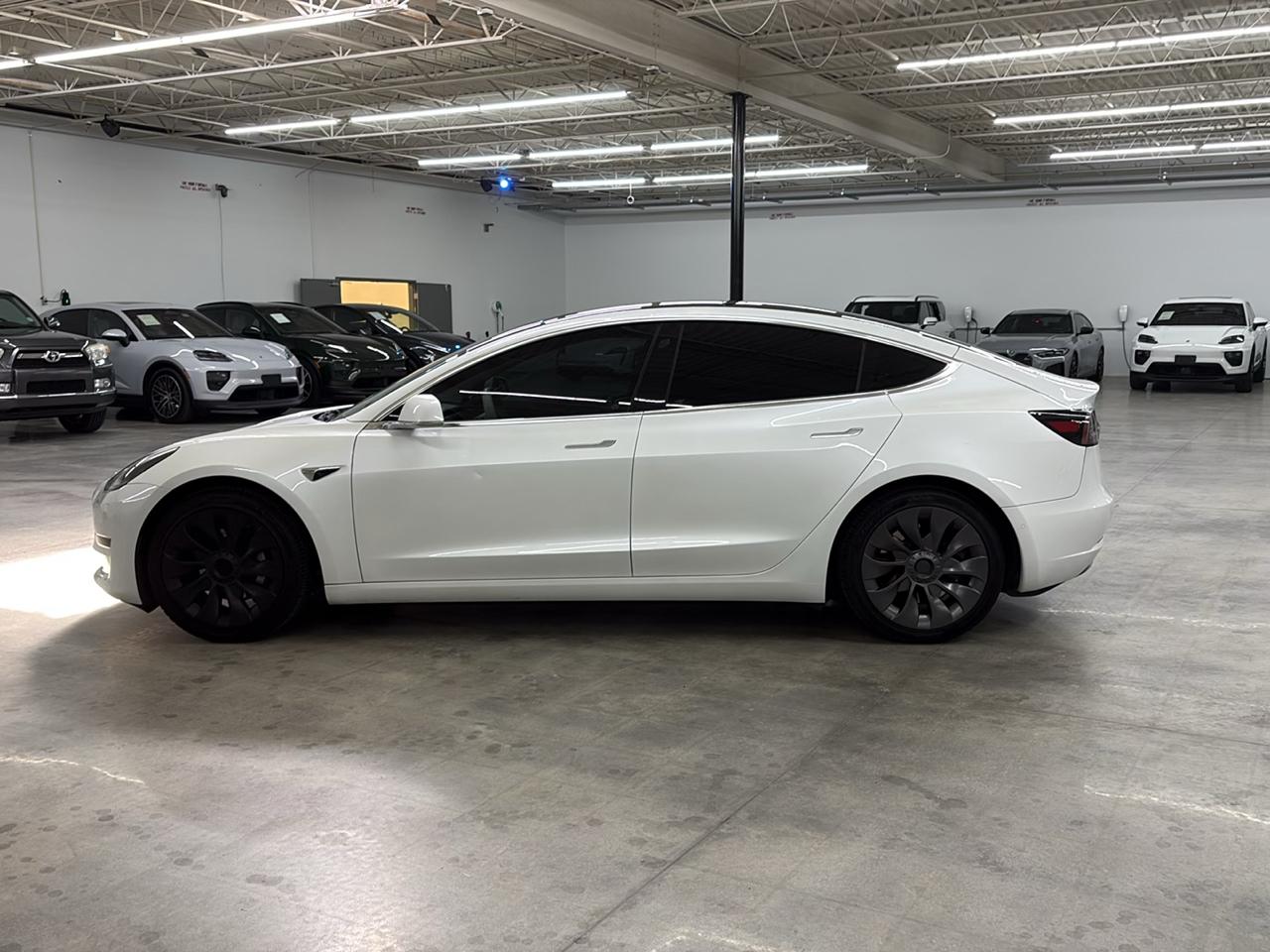 Tesla Model 3 Standard Range RWD 2020