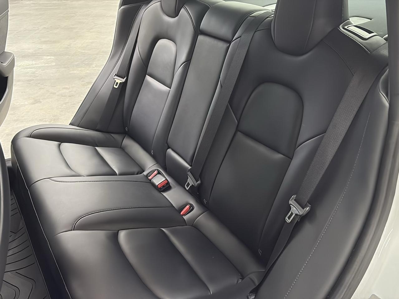 Tesla Model 3 Standard Range RWD 2020