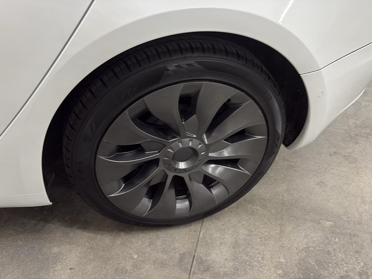 Tesla Model 3 Standard Range RWD 2020
