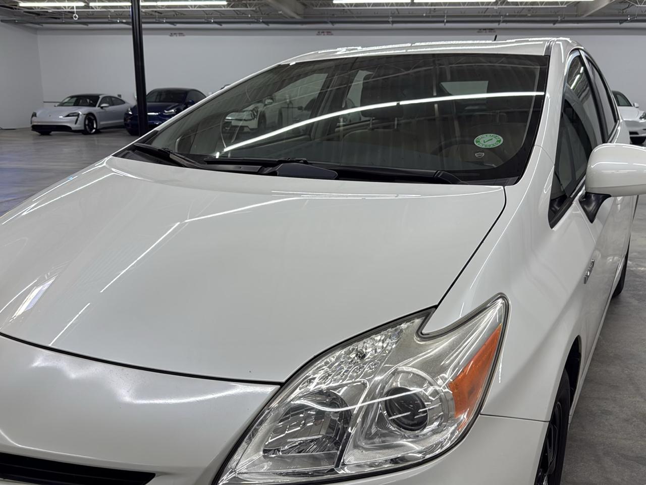 Toyota Prius Two 2015