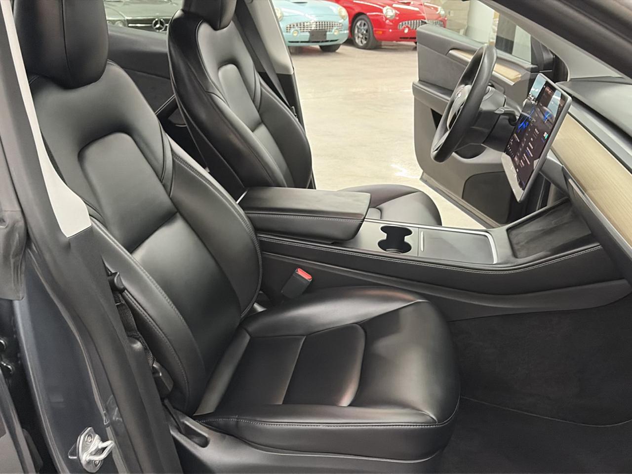 Tesla Model Y Long Range AWD 2023