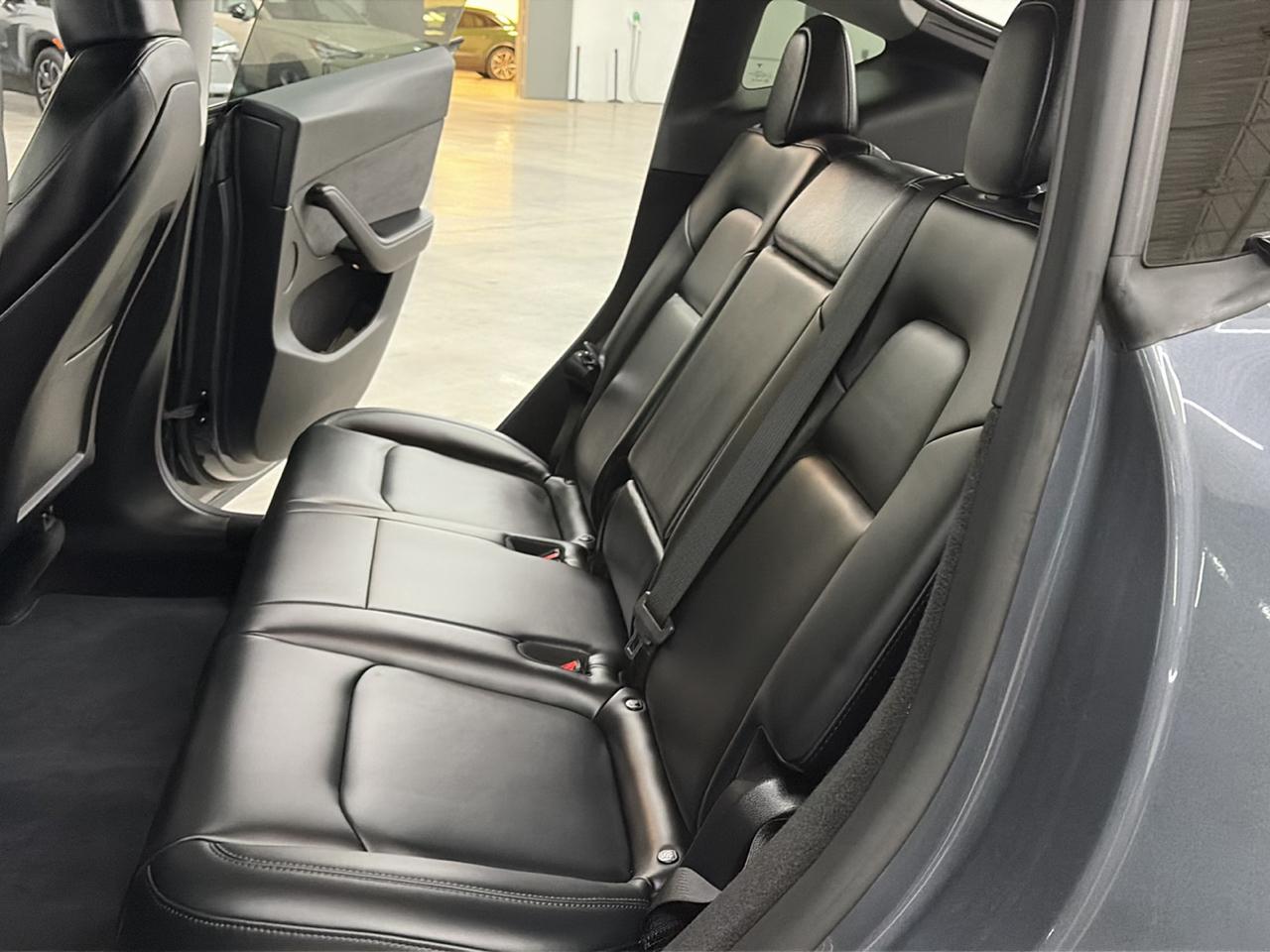 Tesla Model Y Long Range AWD 2023