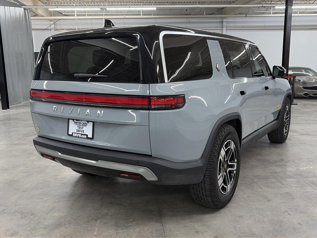 Rivian R1S Adventure Quad-Motor Large Pack 2023