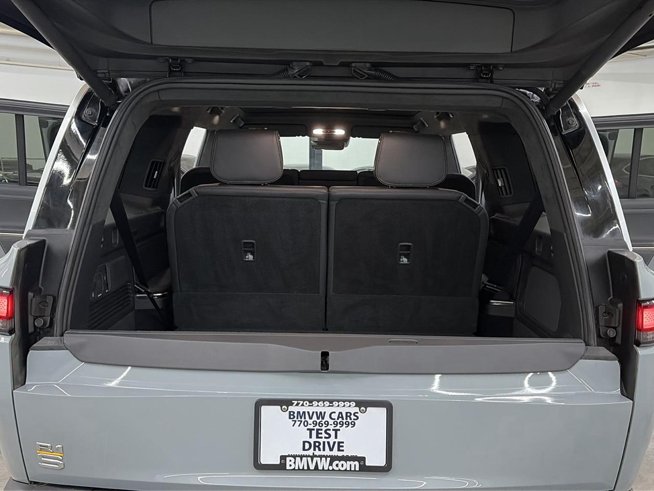 Rivian R1S Adventure Quad-Motor Large Pack 2023