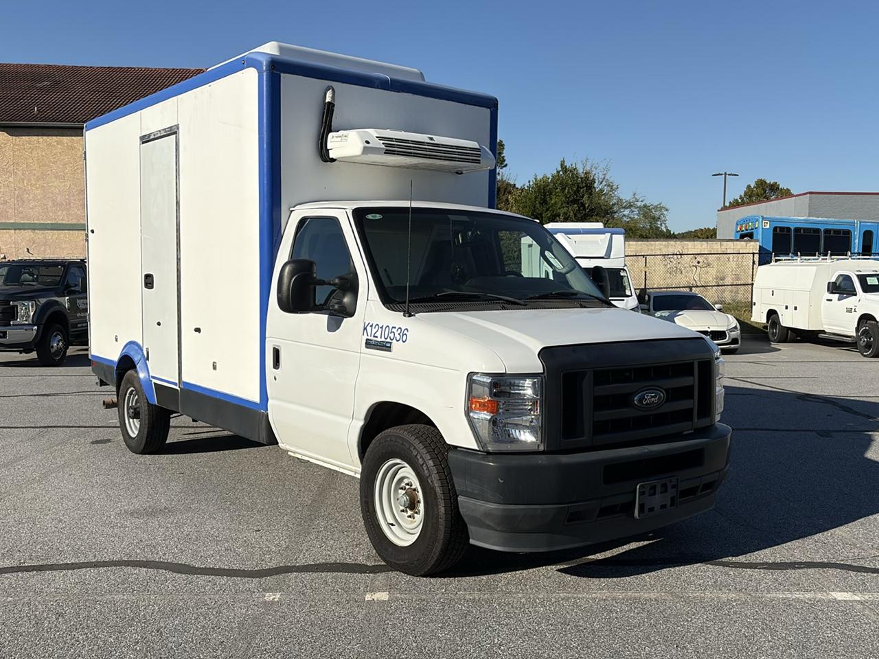 Ford E-Series Cutaway E-350 SRW 138" WB 2023
