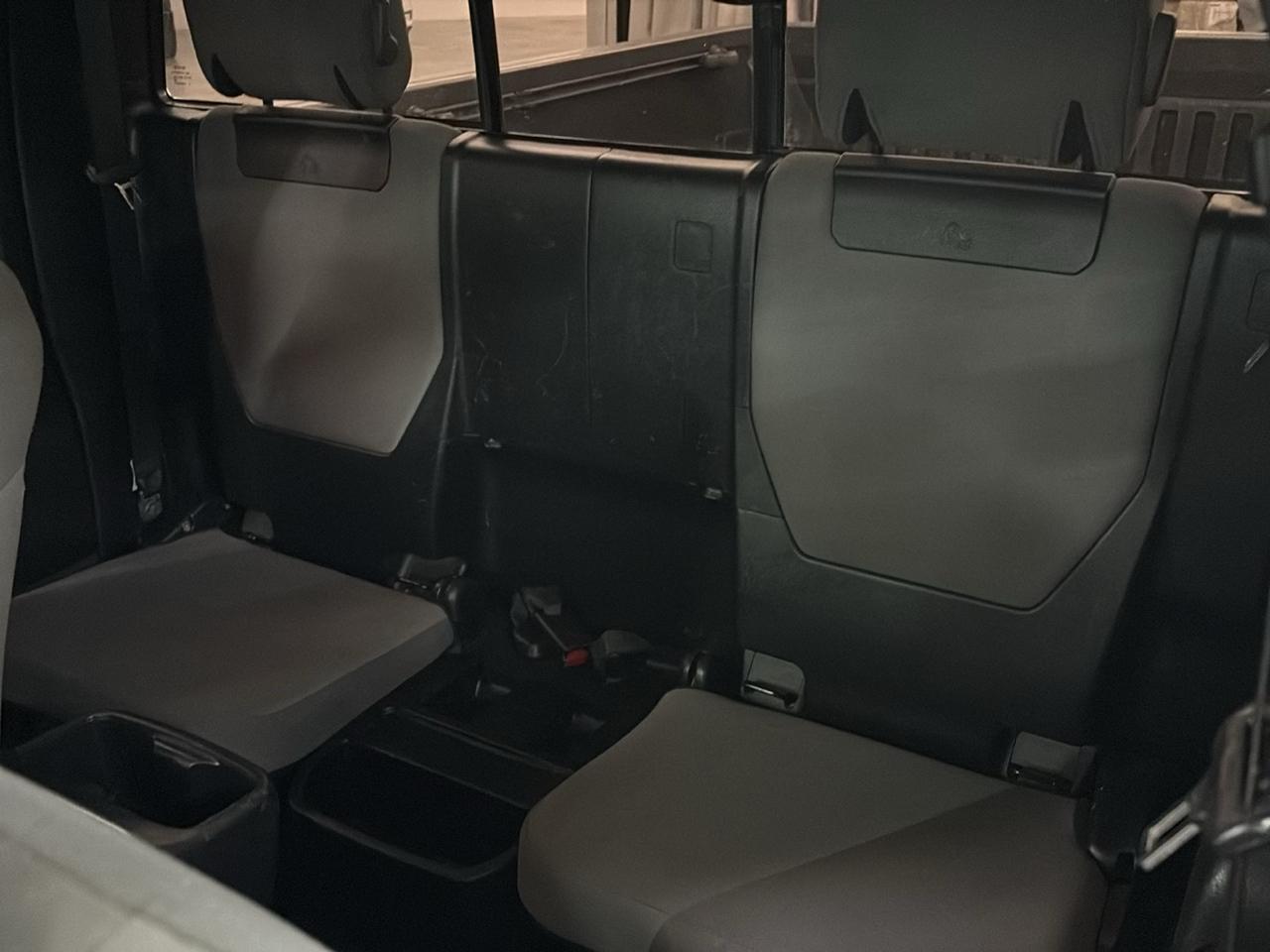 Toyota Tacoma SR5 Access Cab 6' Bed I4 4x2 AT (Natl) 2017