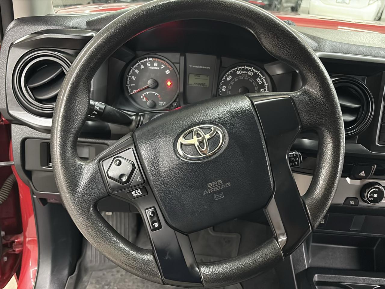 Toyota Tacoma SR5 Access Cab 6' Bed I4 4x2 AT (Natl) 2017