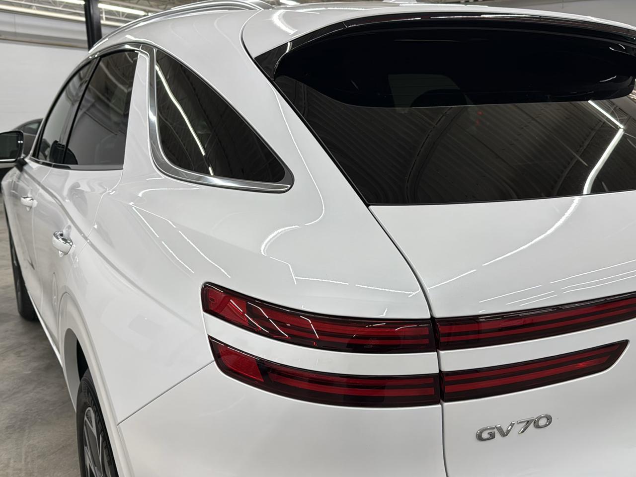 Genesis Electrified GV70 19" AWD 2026