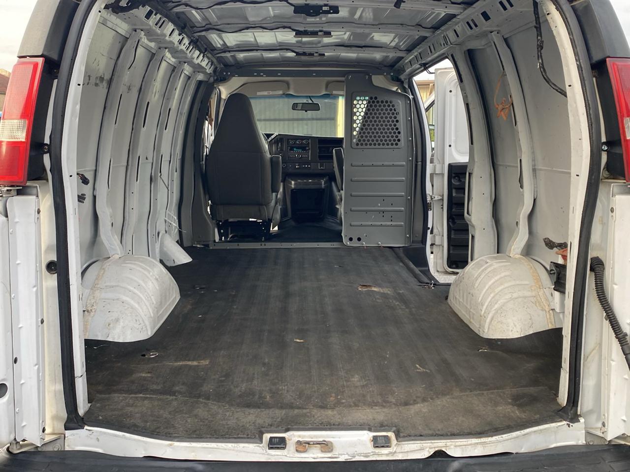 Chevrolet Express Cargo Van RWD 2500 135" 2018