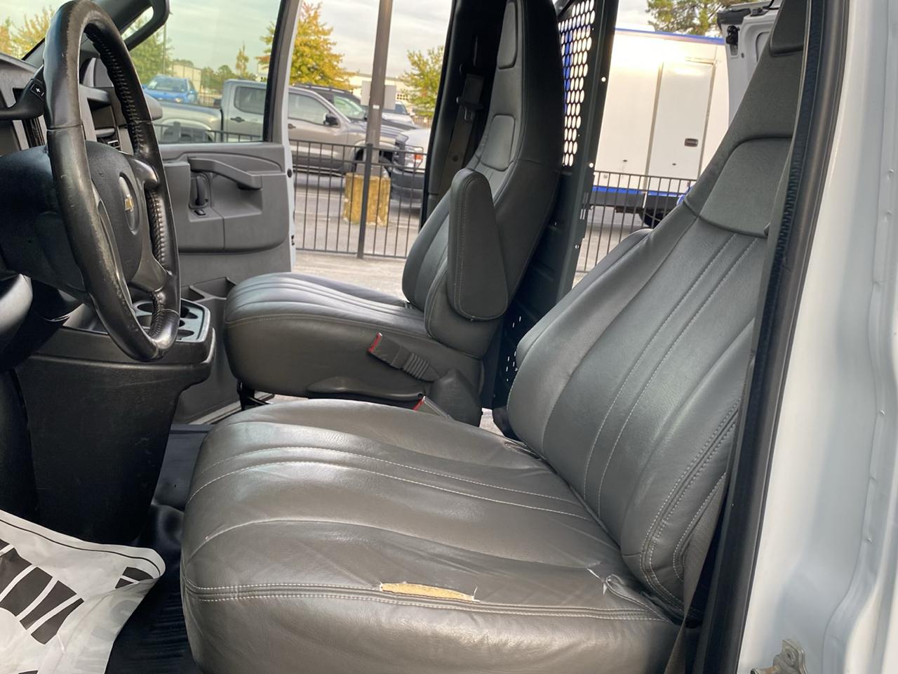 Chevrolet Express Cargo Van RWD 2500 135" 2018