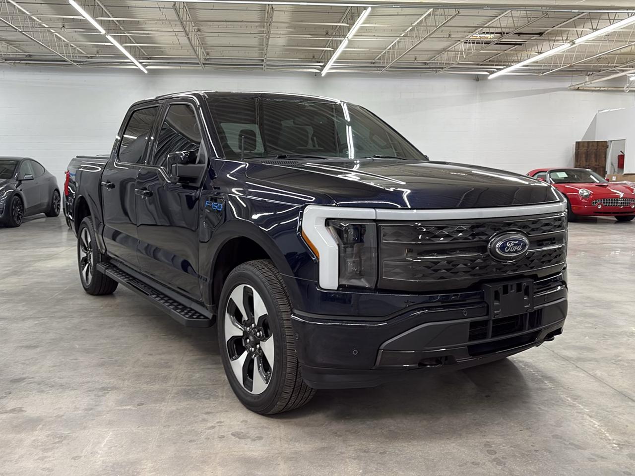 Ford F-150 Lightning Platinum 4WD SuperCrew 5.5' Box 2023