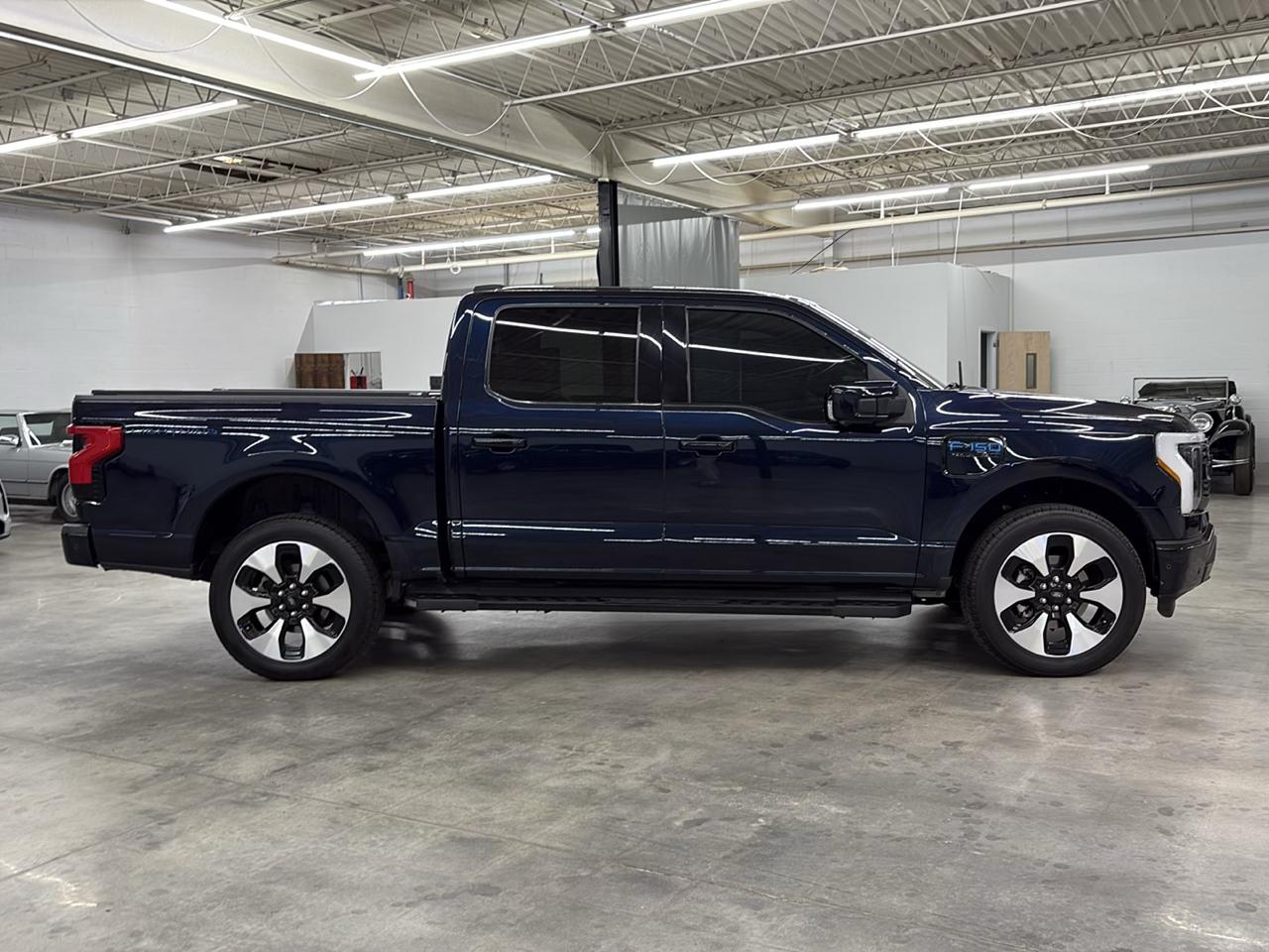 Ford F-150 Lightning Platinum 4WD SuperCrew 5.5' Box 2023
