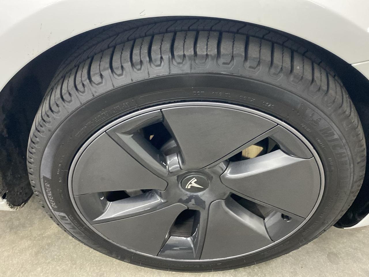 Tesla Model 3 RWD 2023