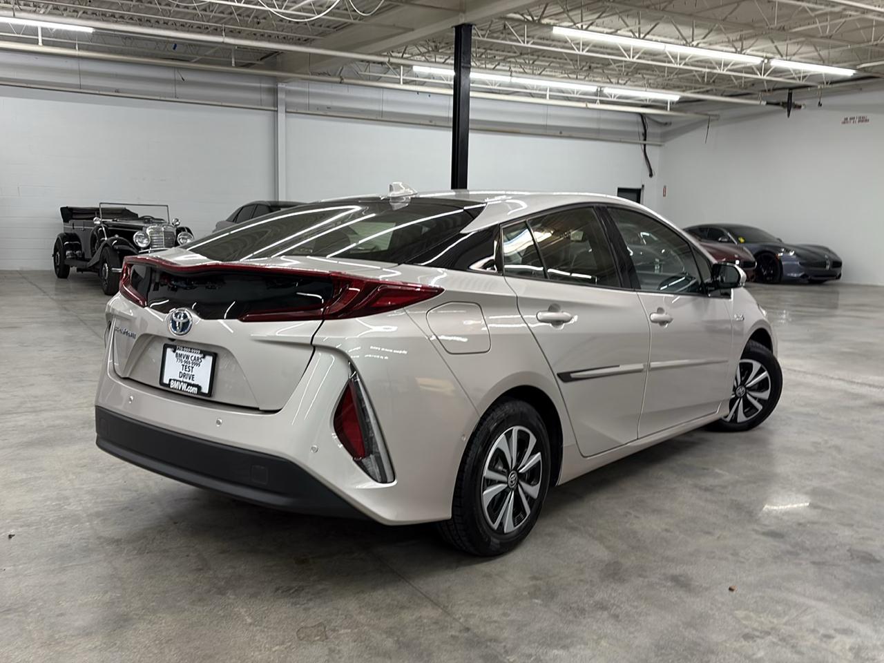 Toyota Prius Prime Advanced (Natl) 2017