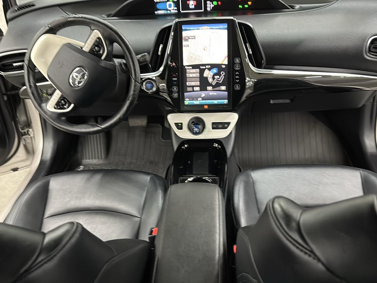 Toyota Prius Prime Advanced (Natl) 2017