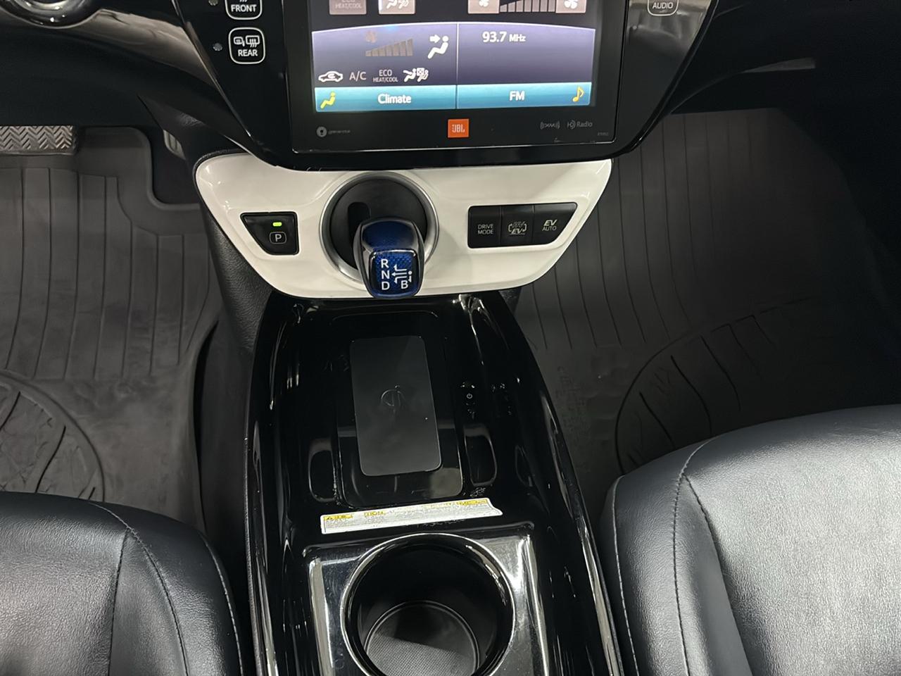 Toyota Prius Prime Advanced (Natl) 2017