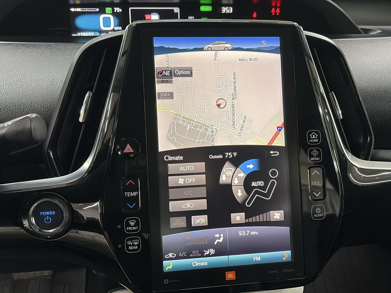 Toyota Prius Prime Advanced (Natl) 2017