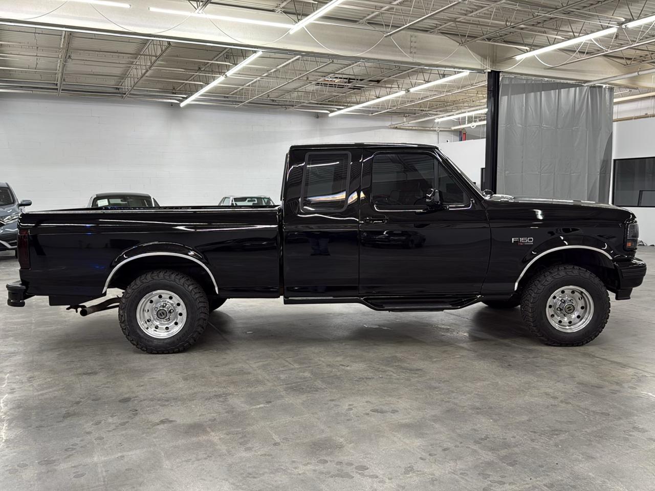 Ford F-150 Supercab 138.8" WB 1995