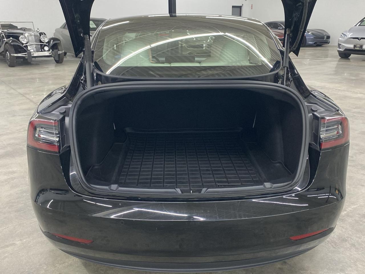 Tesla Model 3 Long Range AWD 2021
