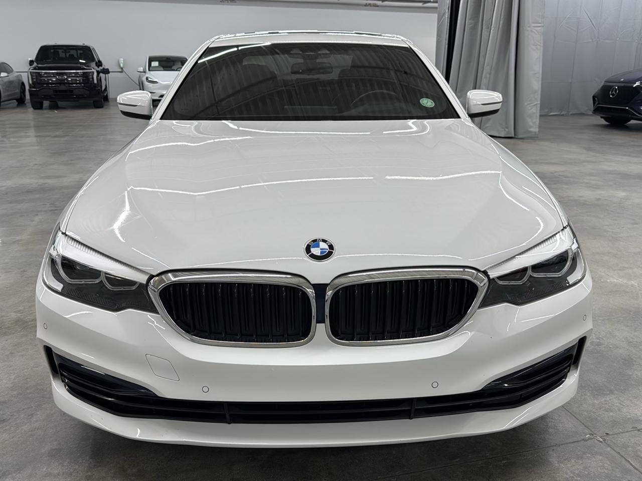 BMW 5 Series 530i Sedan 2020