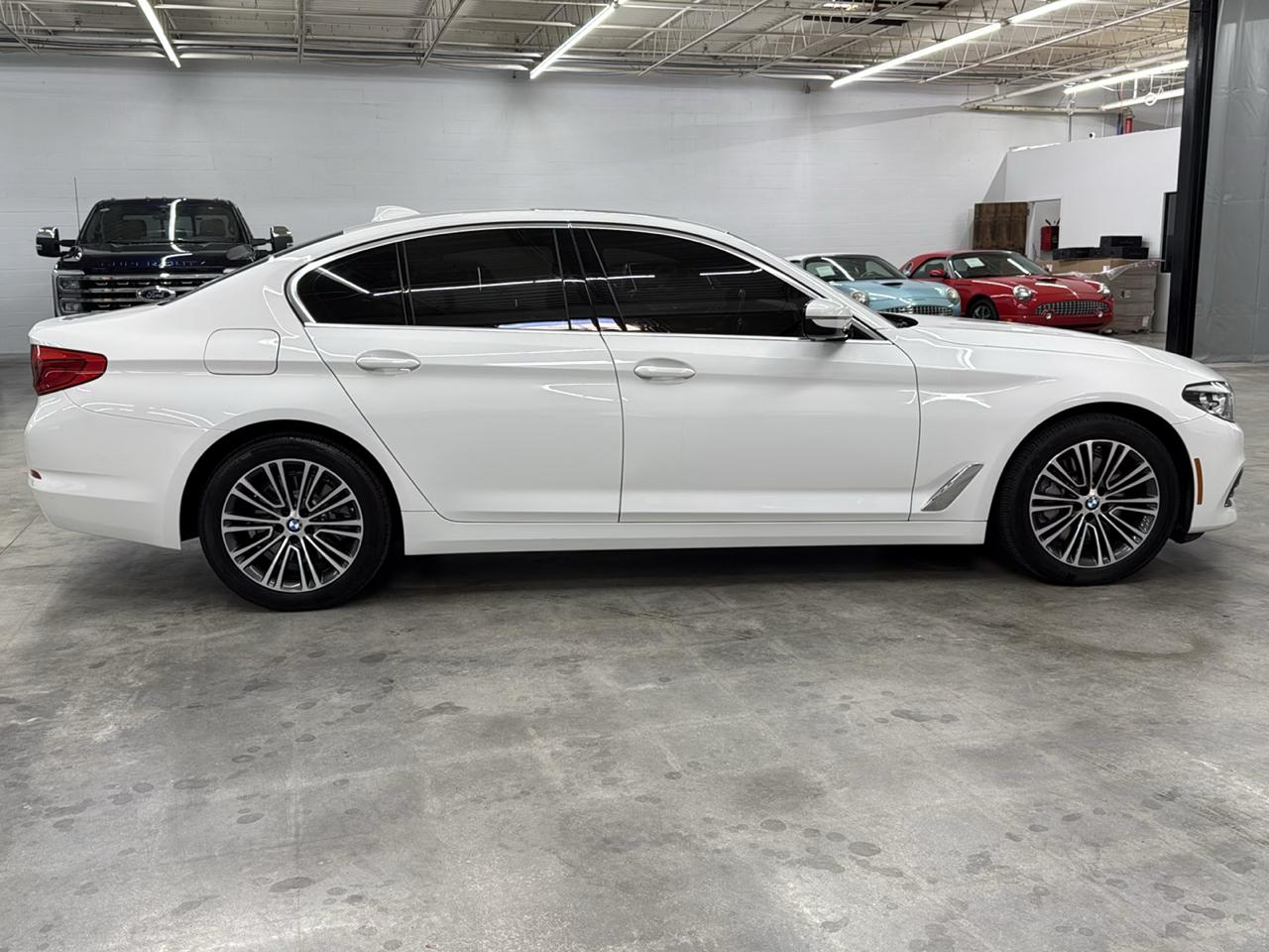 BMW 5 Series 530i Sedan 2020