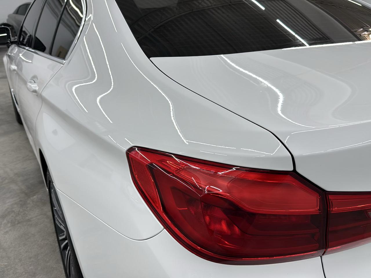BMW 5 Series 530i Sedan 2020