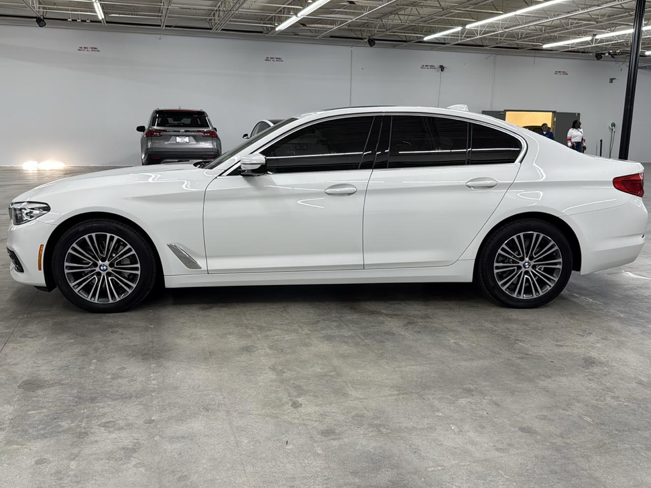BMW 5 Series 530i Sedan 2020
