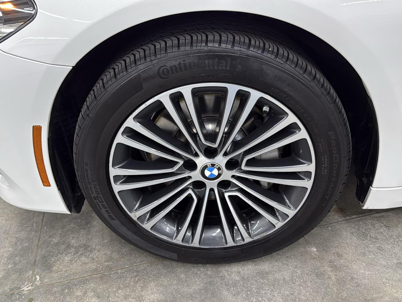 BMW 5 Series 530i Sedan 2020