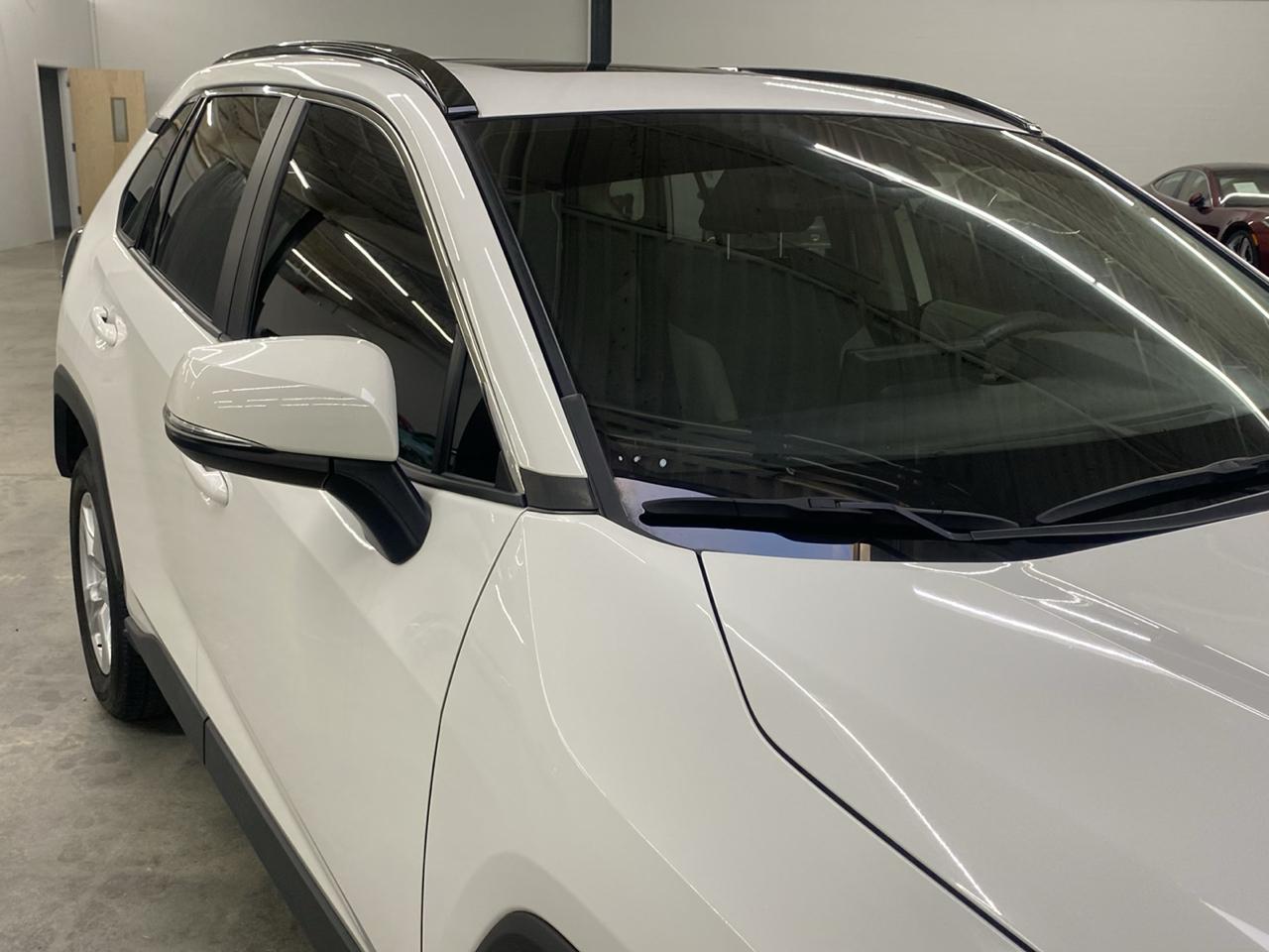 Toyota RAV4 XLE FWD (Natl) 2019