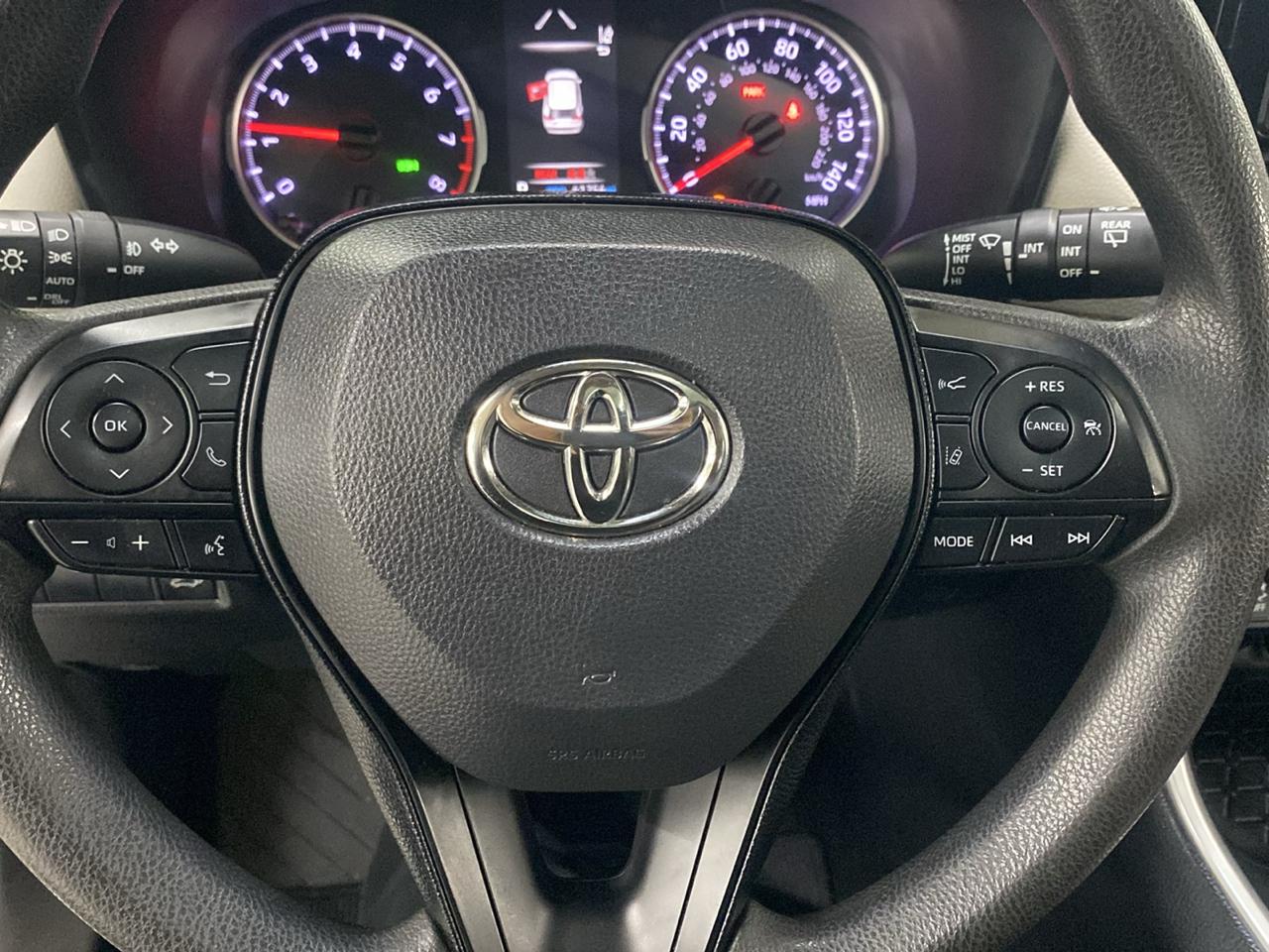 Toyota RAV4 XLE FWD (Natl) 2019