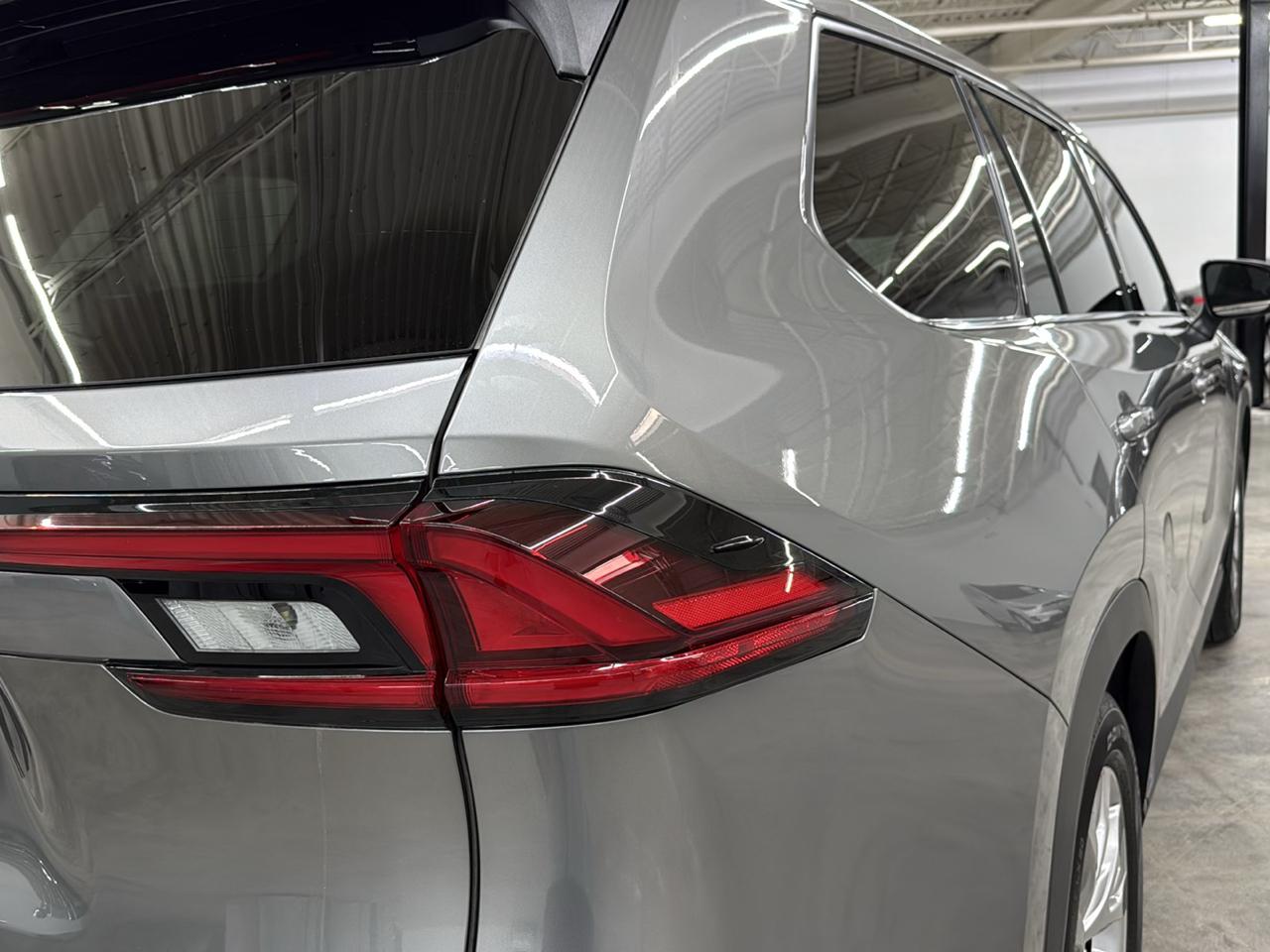 Toyota Grand Highlander photo 8
