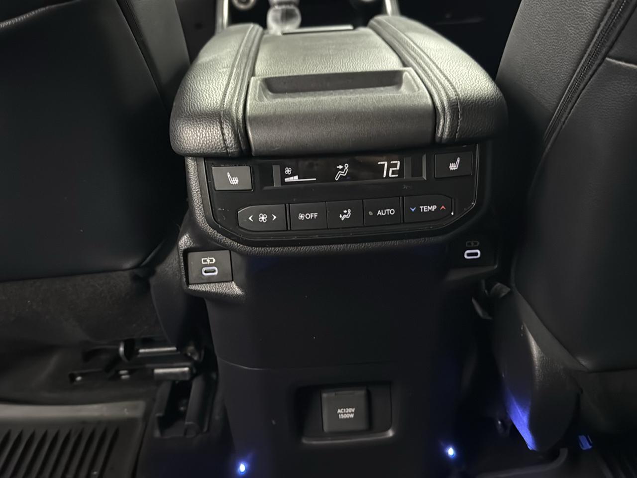Toyota Grand Highlander photo 29