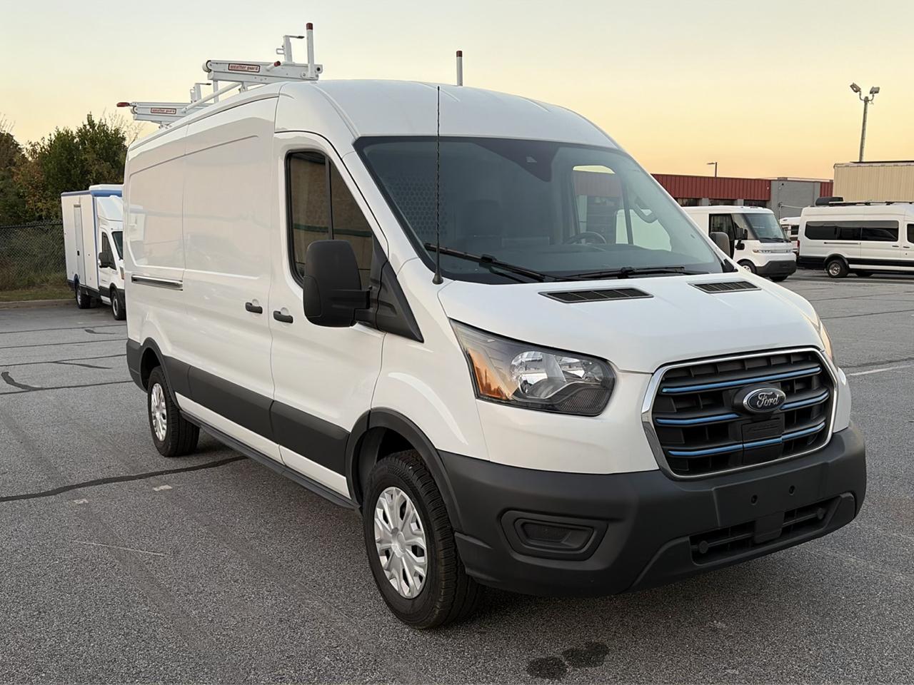 Ford E-Transit Cargo Van T-350 130" Med Rf 9500 GVWR RWD 2023