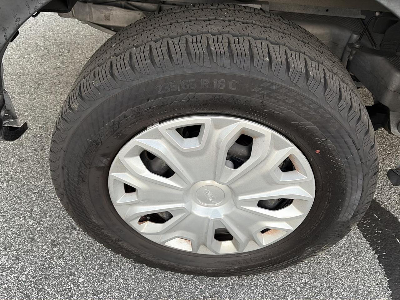 Ford E-Transit Cargo Van T-350 130" Med Rf 9500 GVWR RWD 2023