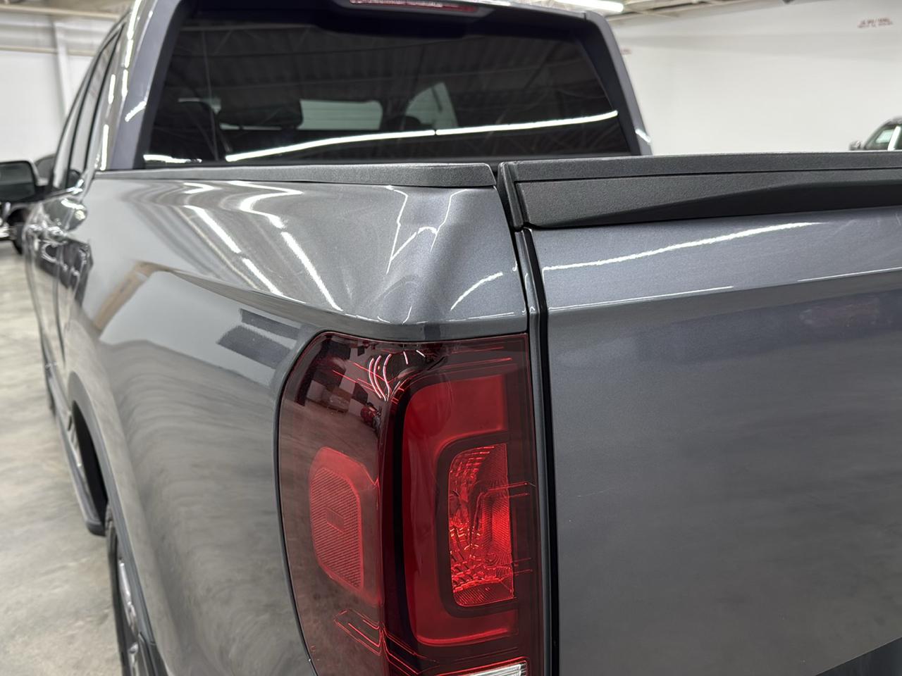 Honda Ridgeline RTL-T 4x4 Crew Cab 5.3' Bed 2017