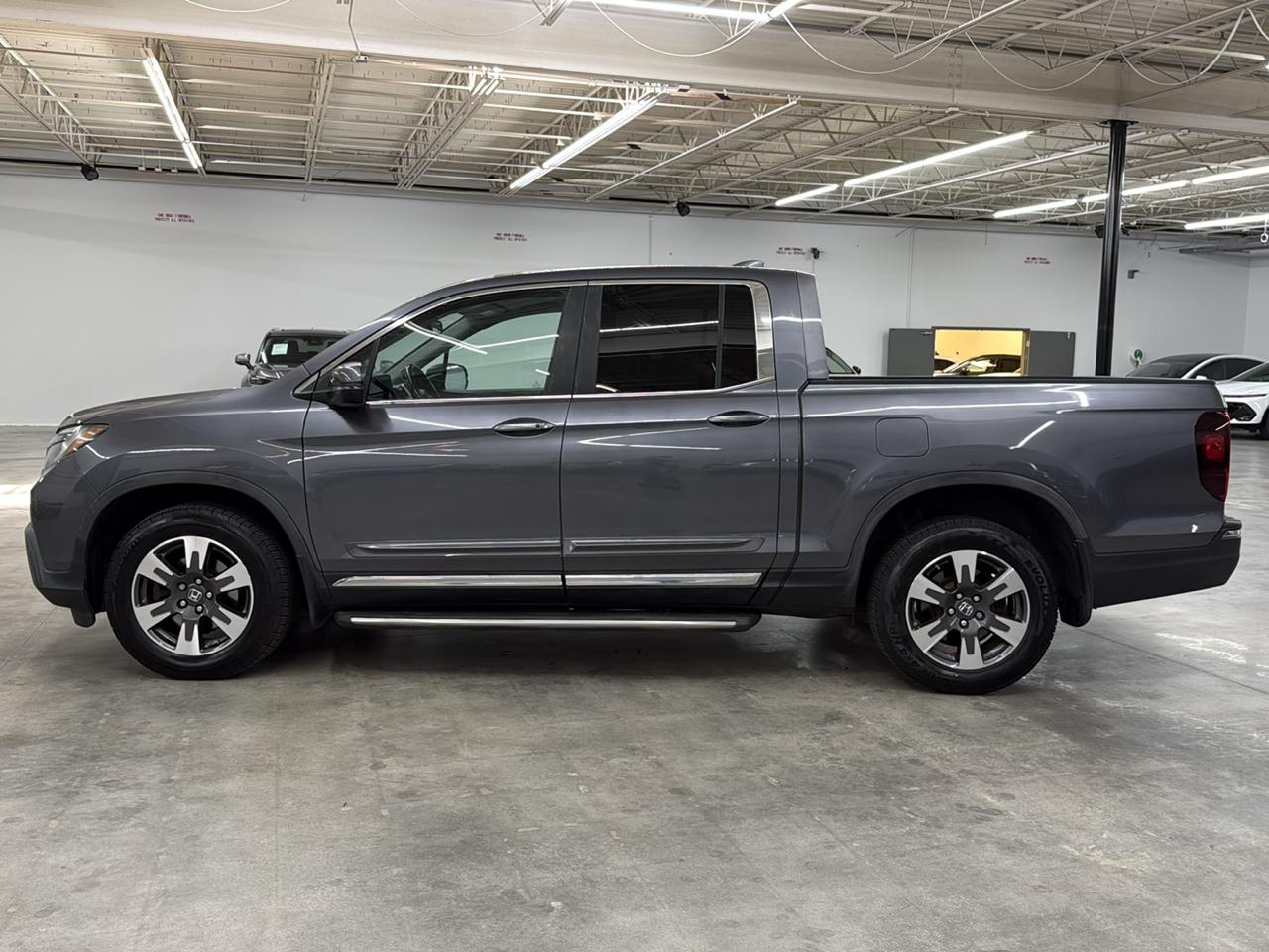 Honda Ridgeline RTL-T 4x4 Crew Cab 5.3' Bed 2017