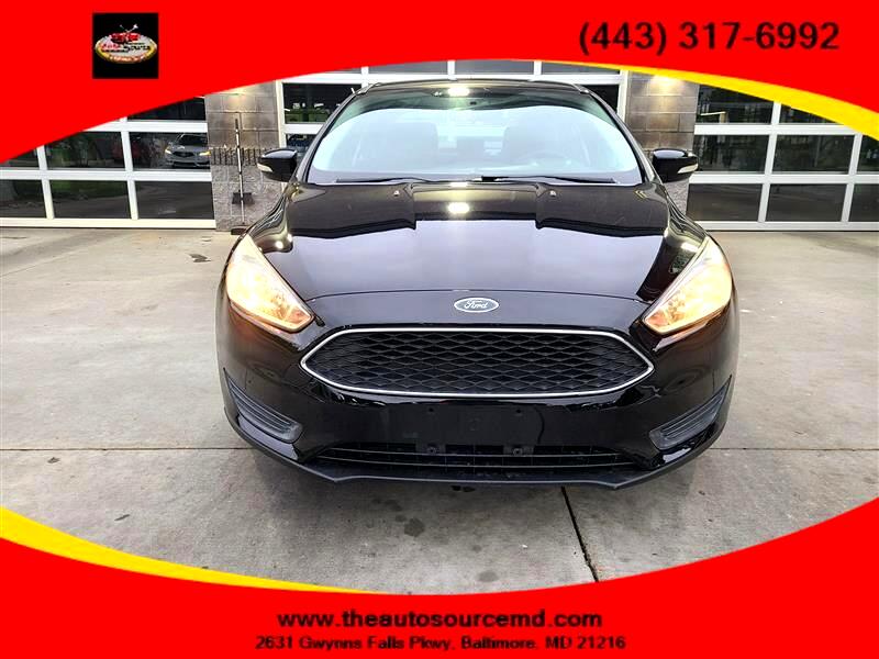 2017 Ford Focus SE Sedan 4D