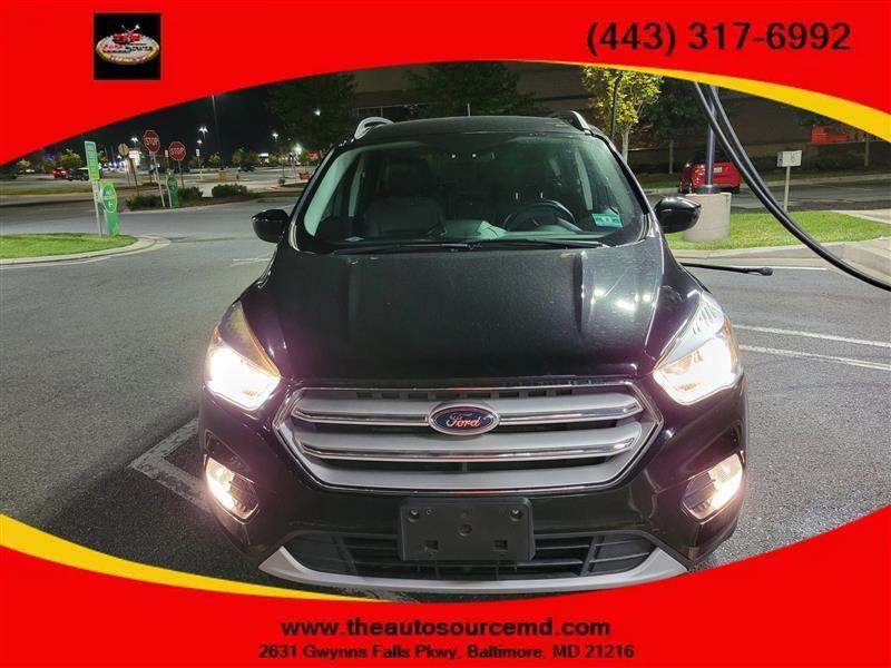 2018 Ford Escape SEL Sport Utility 4D