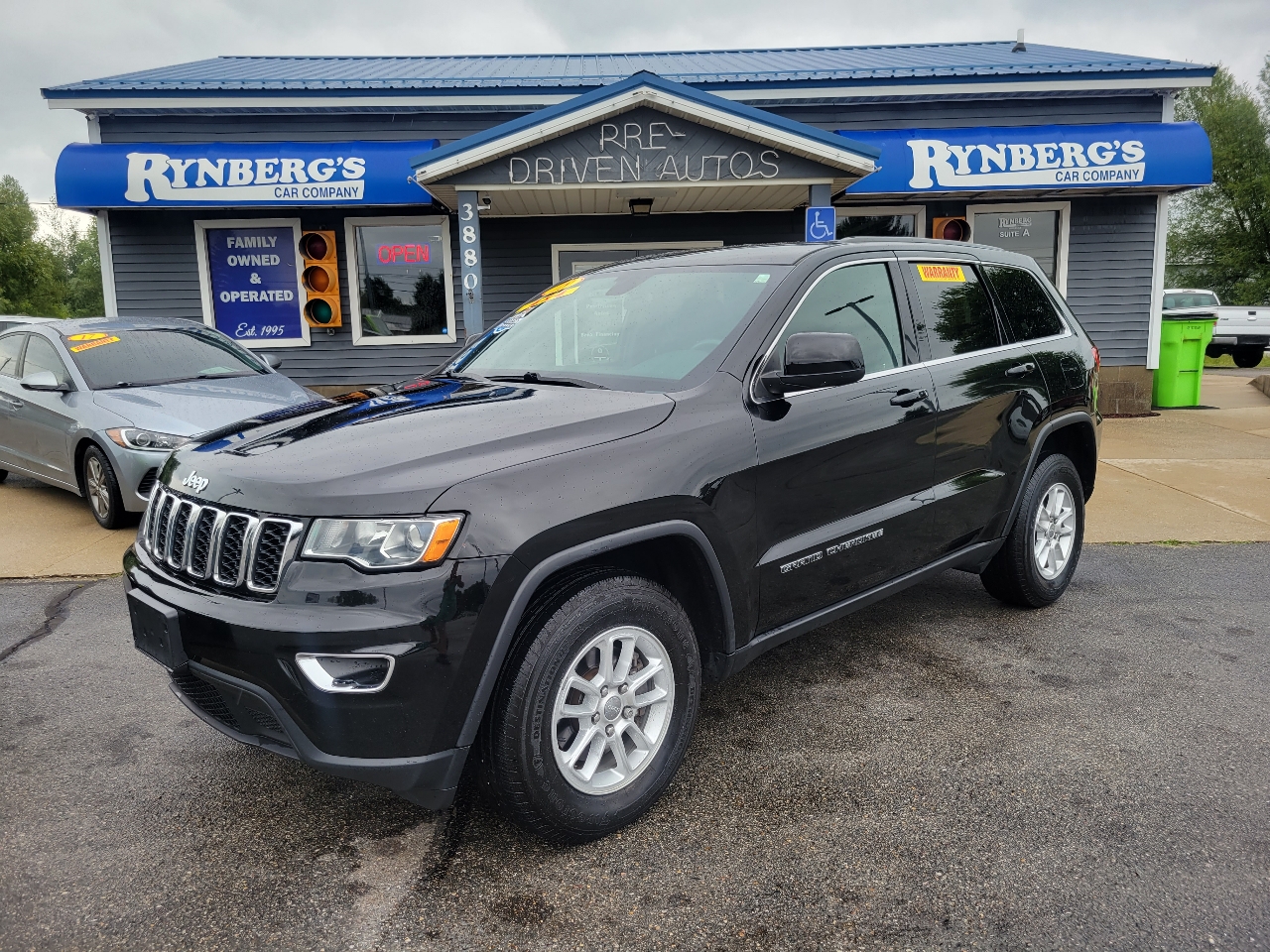 Used 2018 Jeep Grand Cherokee Laredo 4WD for Sale in Muskegon MI 49445