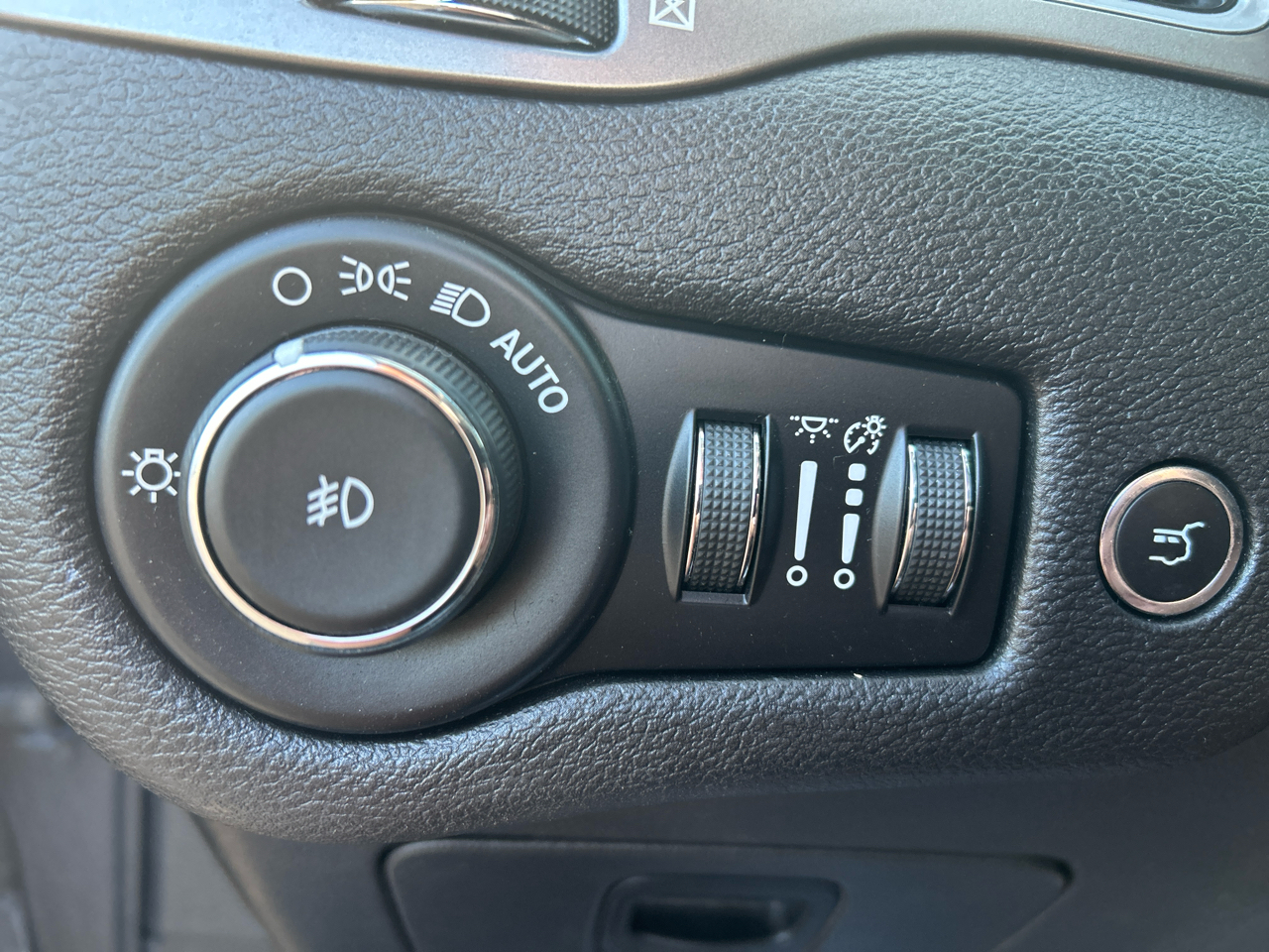 Jeep Cherokee Limited 4WD 2019 Jeep Cherokee Limited 4WD 2019