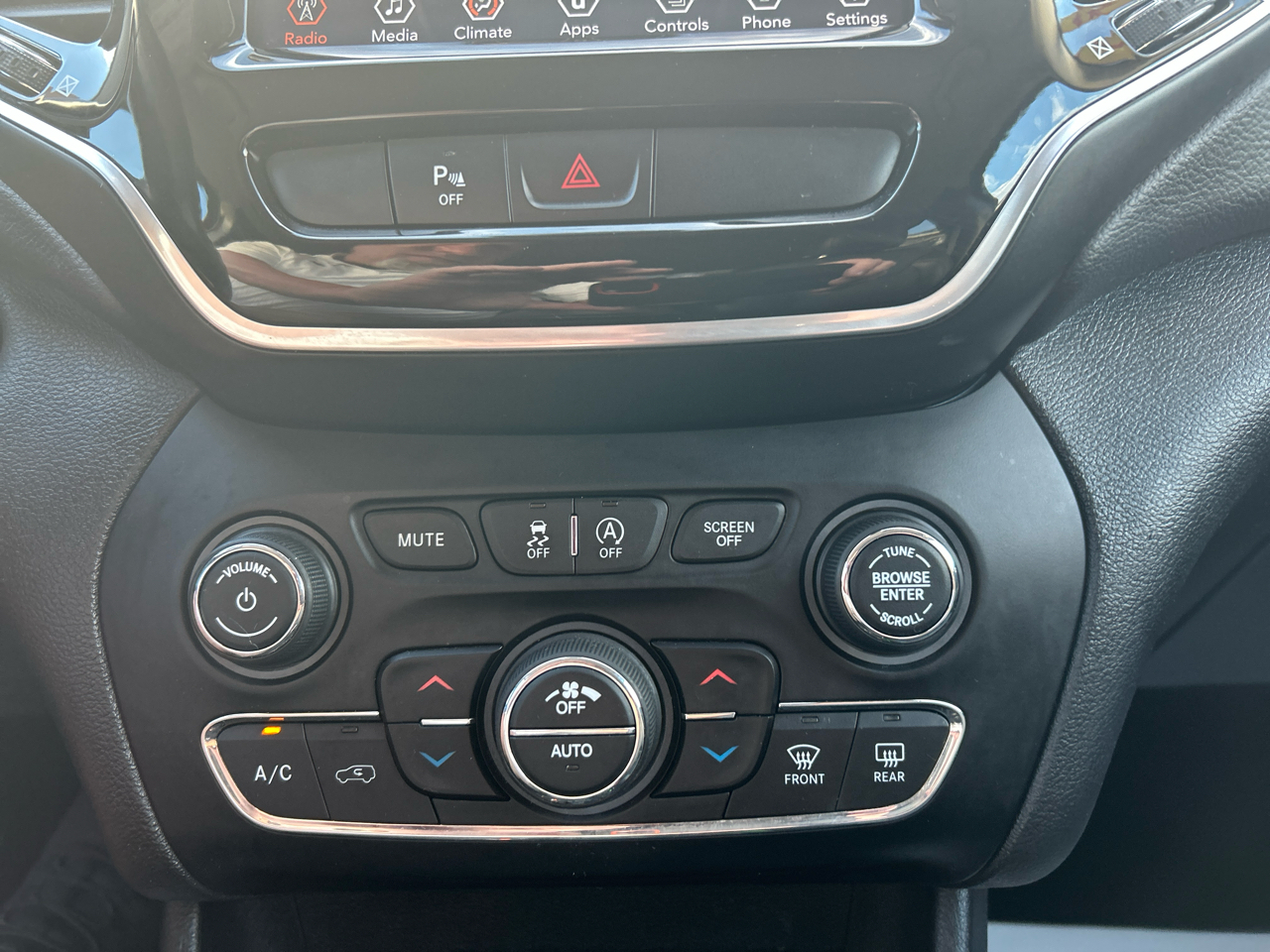 Jeep Cherokee Limited 4WD 2019 Jeep Cherokee Limited 4WD 2019