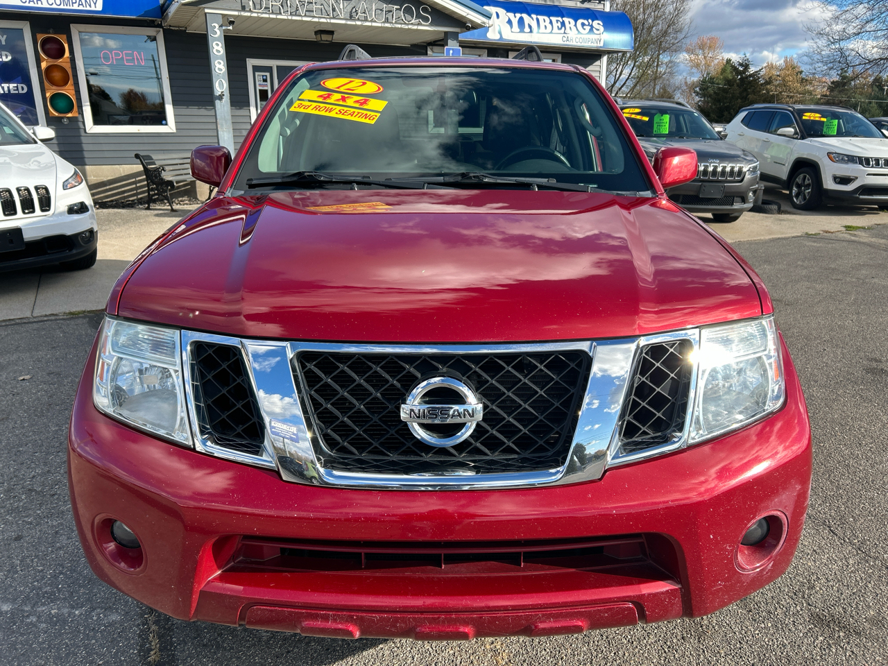 Nissan Pathfinder LE 4WD 2012 Nissan Pathfinder LE 4WD 2012