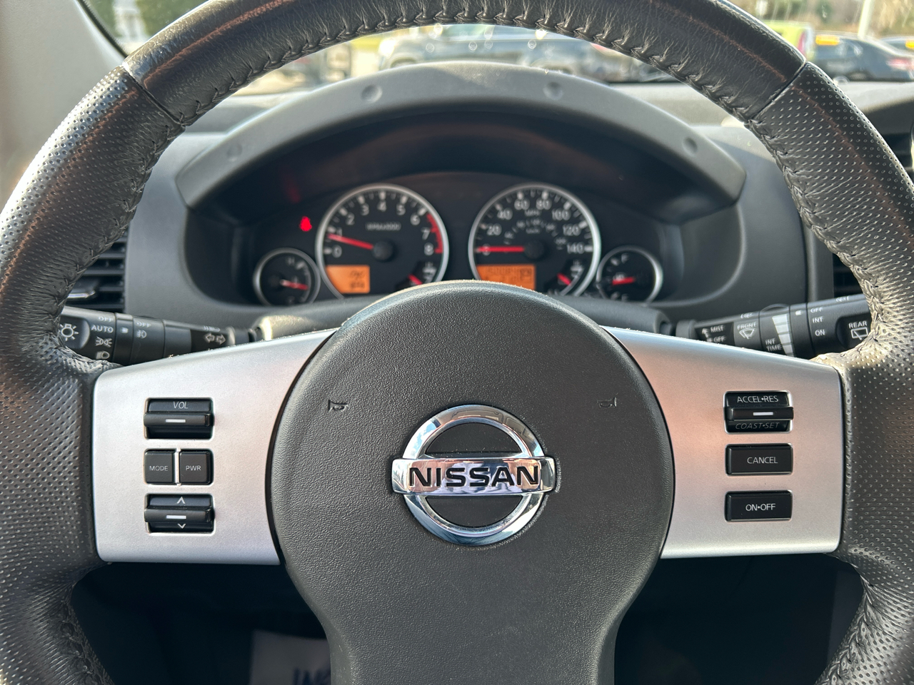 Nissan Pathfinder LE 4WD 2012 Nissan Pathfinder LE 4WD 2012