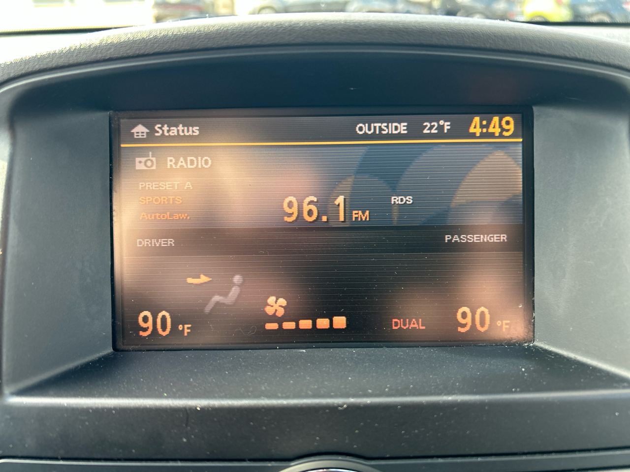 Nissan Pathfinder LE 4WD 2012 Nissan Pathfinder LE 4WD 2012