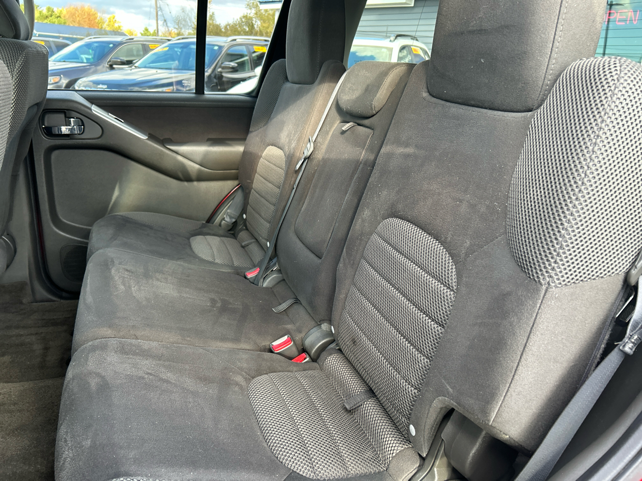 Nissan Pathfinder LE 4WD 2012 Nissan Pathfinder LE 4WD 2012