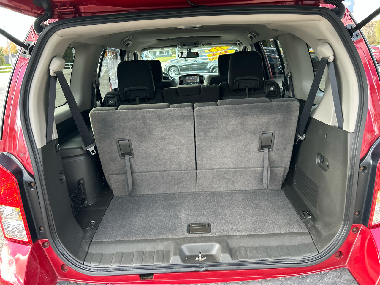 Nissan Pathfinder LE 4WD 2012 Nissan Pathfinder LE 4WD 2012